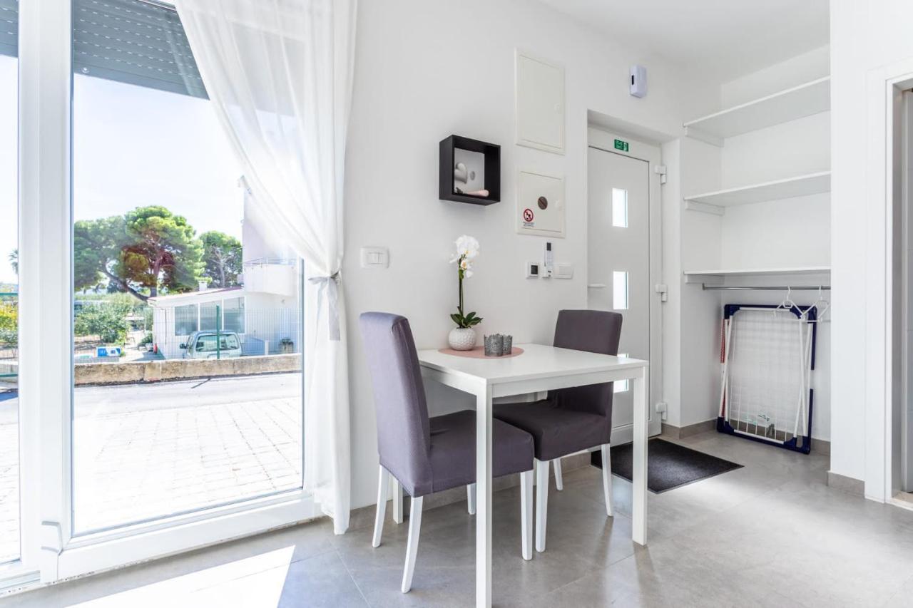 Ferienhaus Maestral - Kastel Kambelovac Kaštela Esterno foto