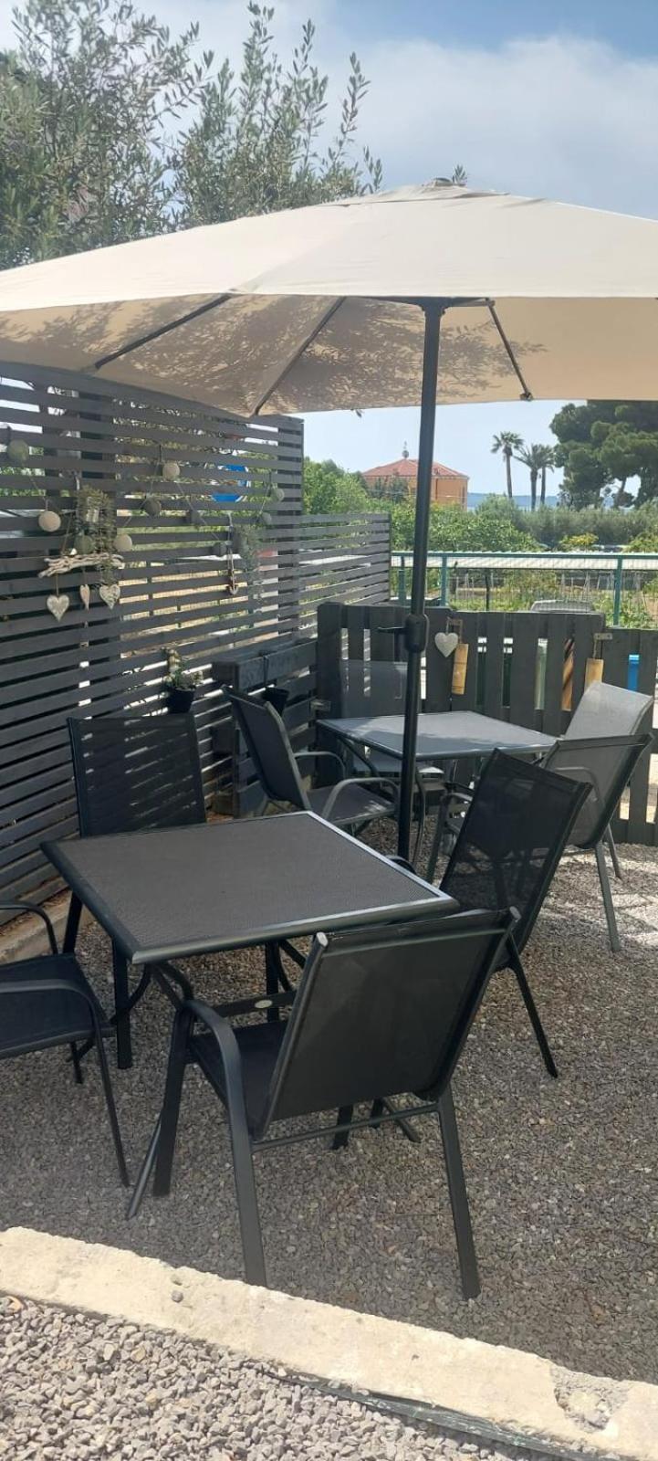 Ferienhaus Maestral - Kastel Kambelovac Kaštela Esterno foto